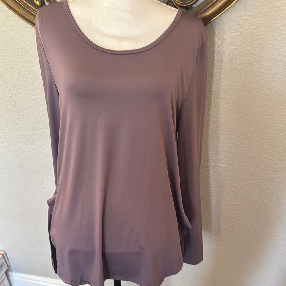 Elegant Mauve Loveudear Women's Top EUC